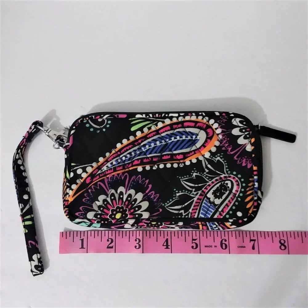 Vera Bradley Wallet Black Floral Paisley‎ Fabric Quilted Wristlet